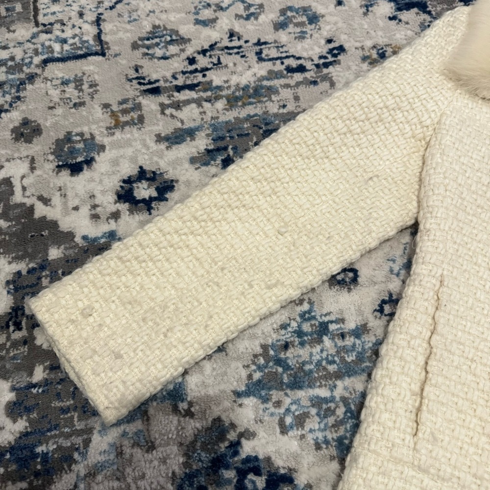 CALVIN KLEIN cream colored cardigan sweater - Picture 3 of 12